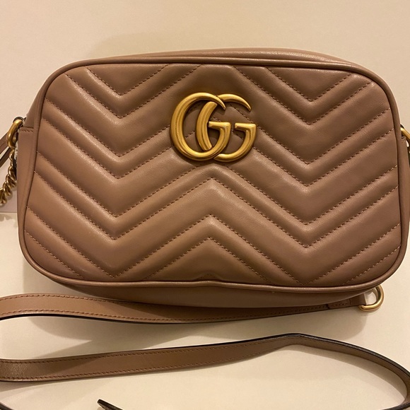 Authentic 💯 Gucci crossbody bag - Picture 1 of 7
